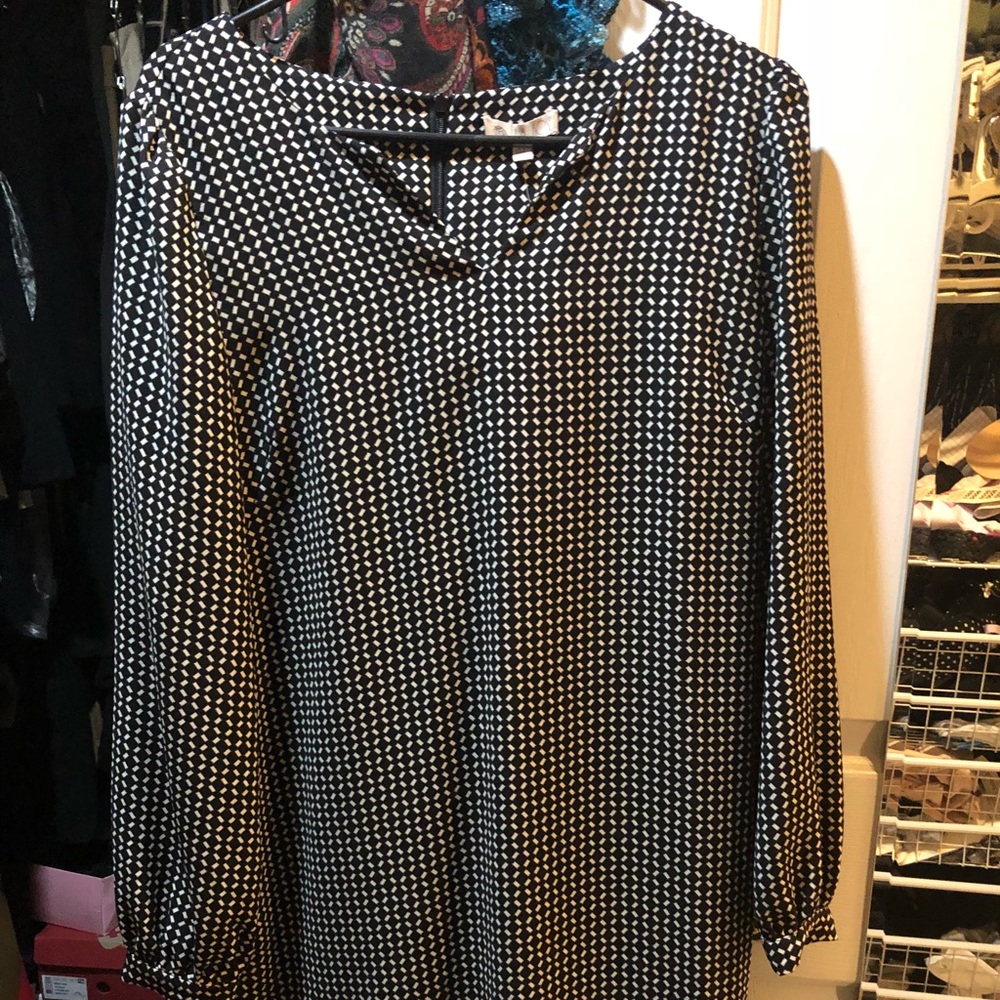NWT Lila Rose black and white shift dress - sz 8